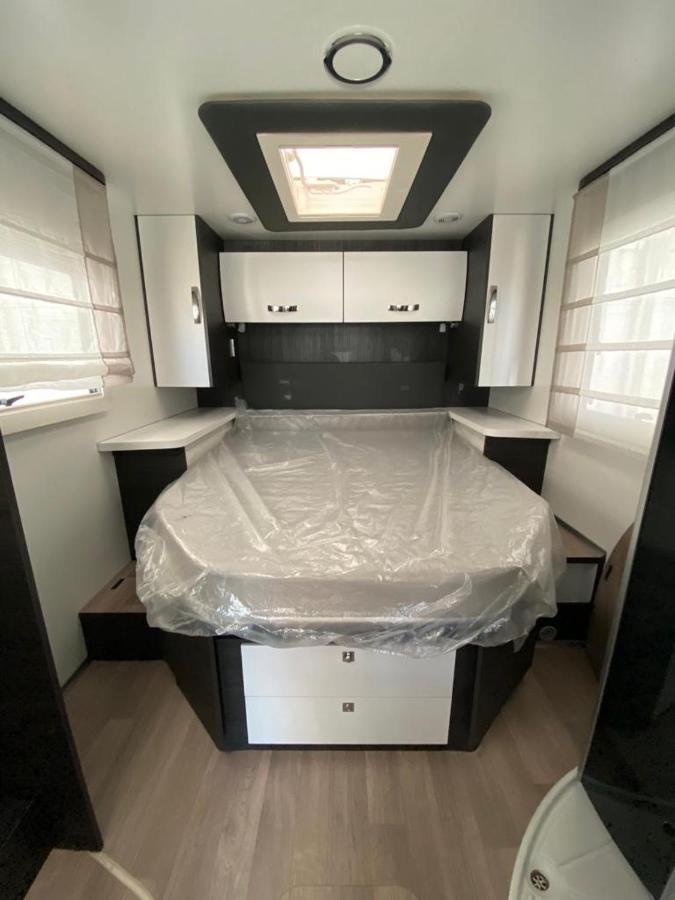 Magnifica Autocaravana Adria Matrix Axess 670Sl Granada Exterior foto